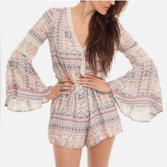 l*space Pants - L*Space Lovestruck Rimini Romper Bell Sleeve in Cream Multi Size Large